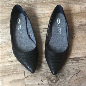 Pointed toe business casual ballet flats